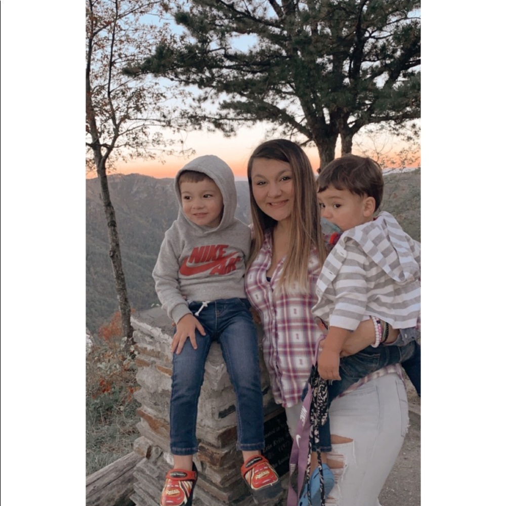 Meet your Posher, Salena